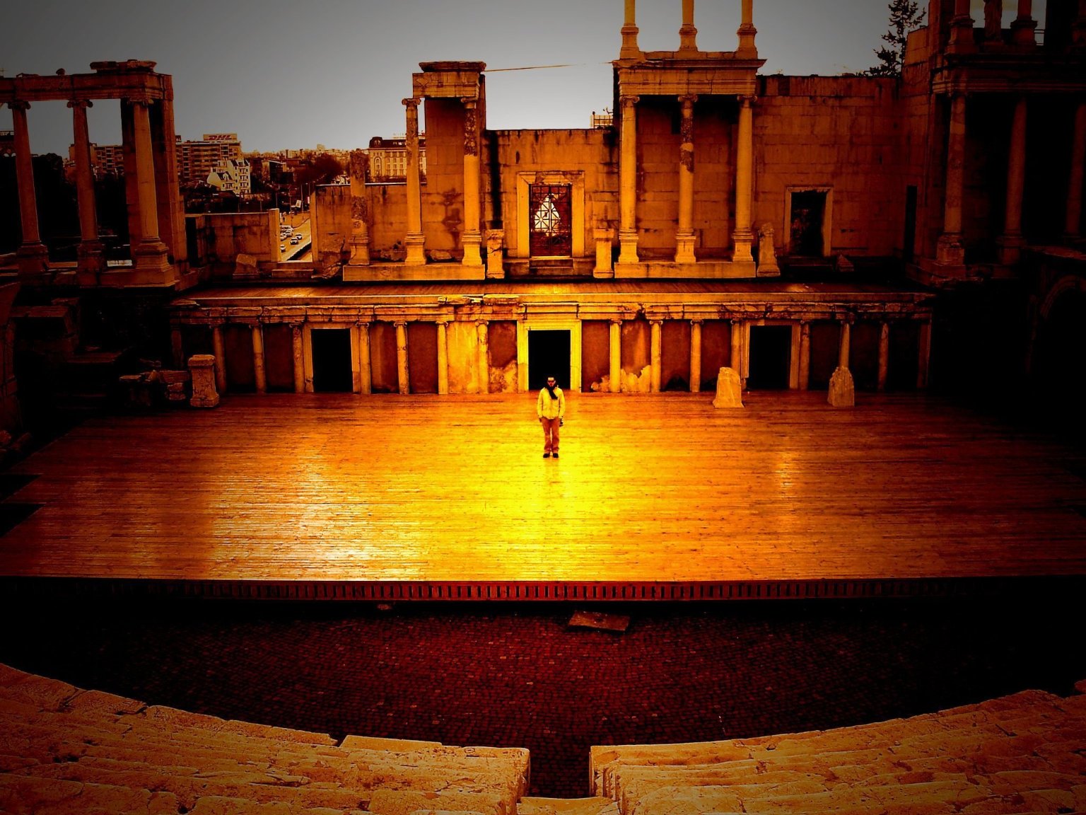 Фото - Black & White in Colors: 1536x1152 / 321 Кб