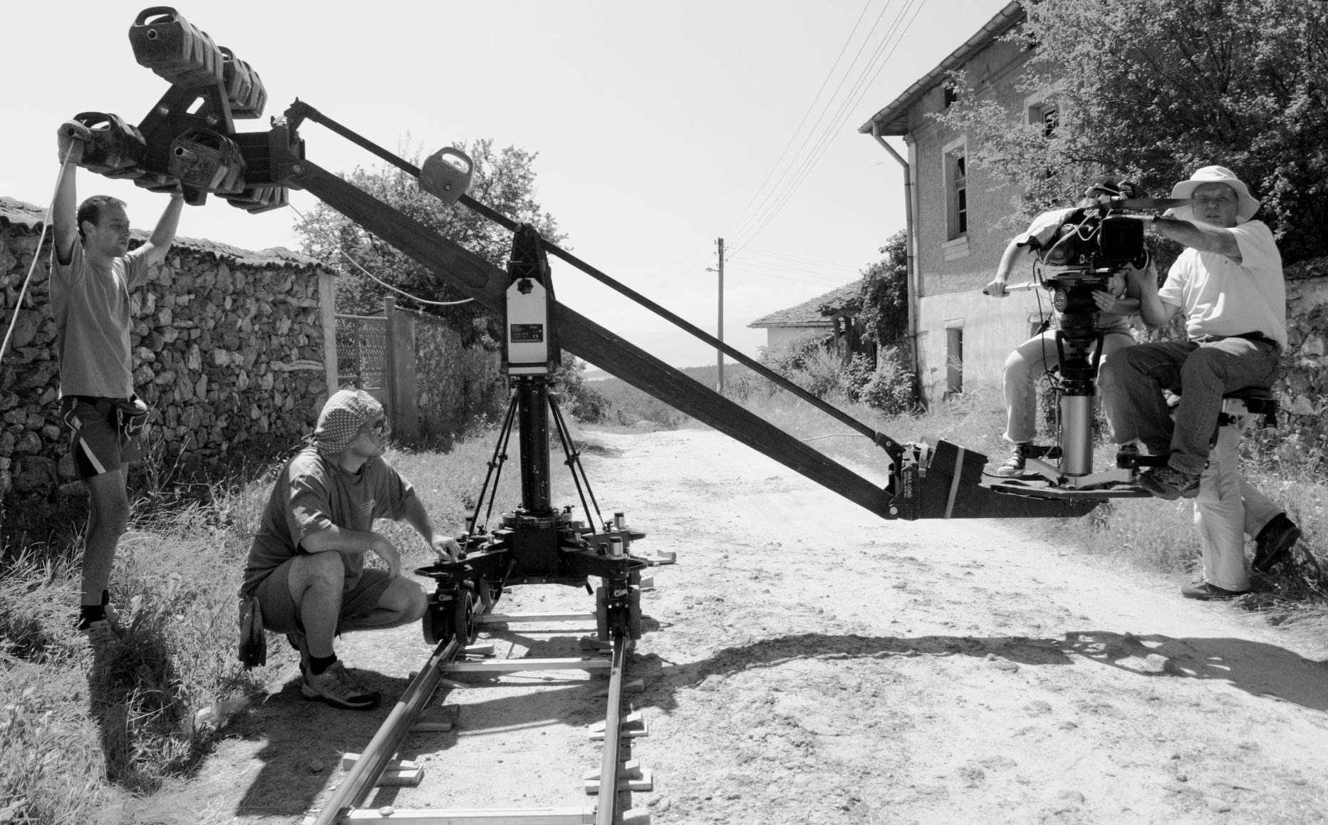 Фото - Black & White in Colors: 1864x1158 / 441 Кб