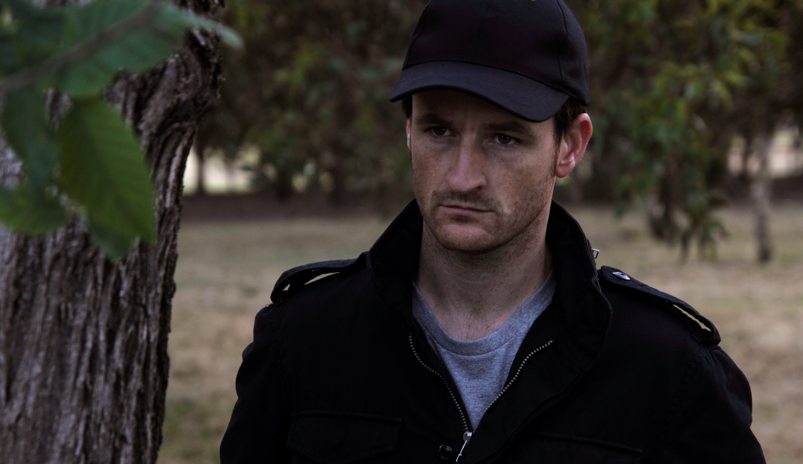 Фото - The Other Brother: 2566x1482 / 341 Кб