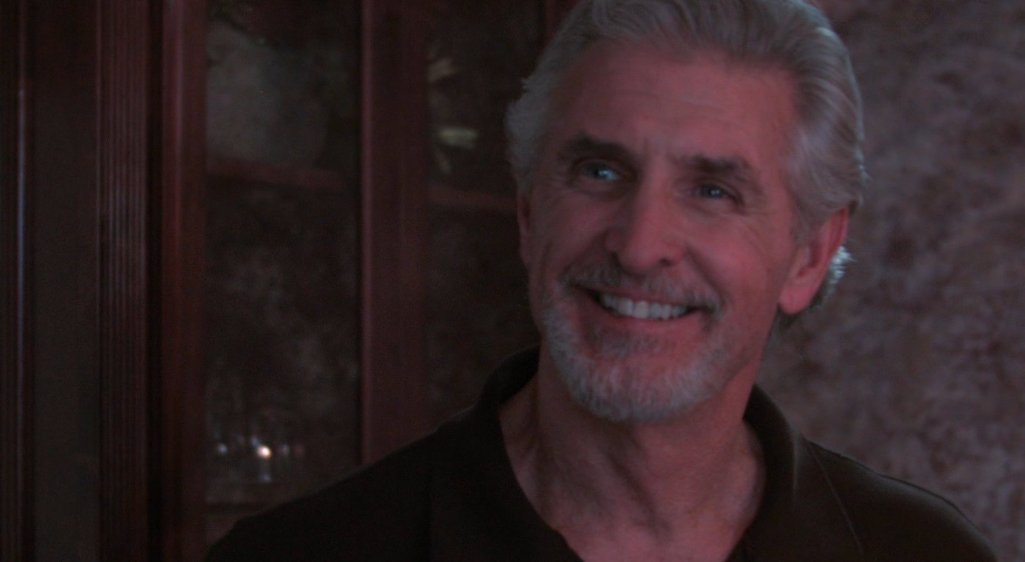 Фото - Emergency Contact: 1025x562 / 50 Кб