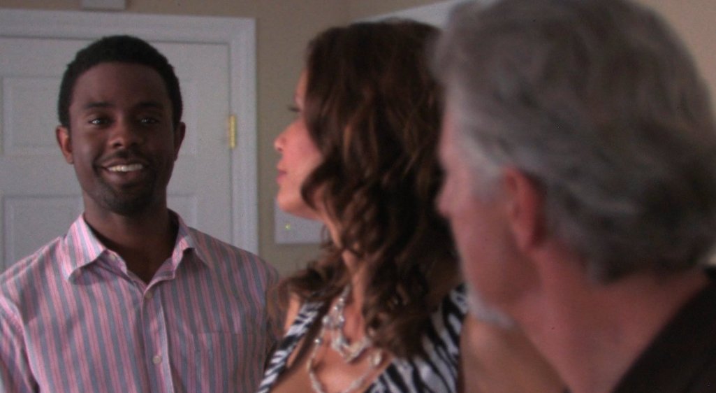 Фото - Emergency Contact: 1025x562 / 64 Кб