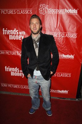 Фото - Друзья с деньгами: 266x400 / 28 Кб