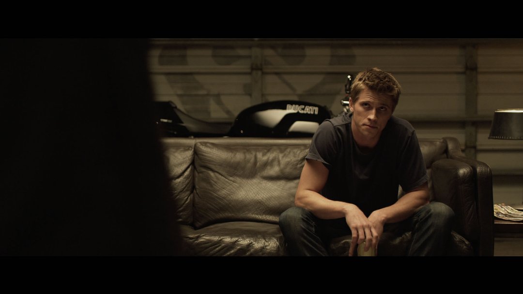 Фото - Трон: Наследие: 1080x608 / 52 Кб