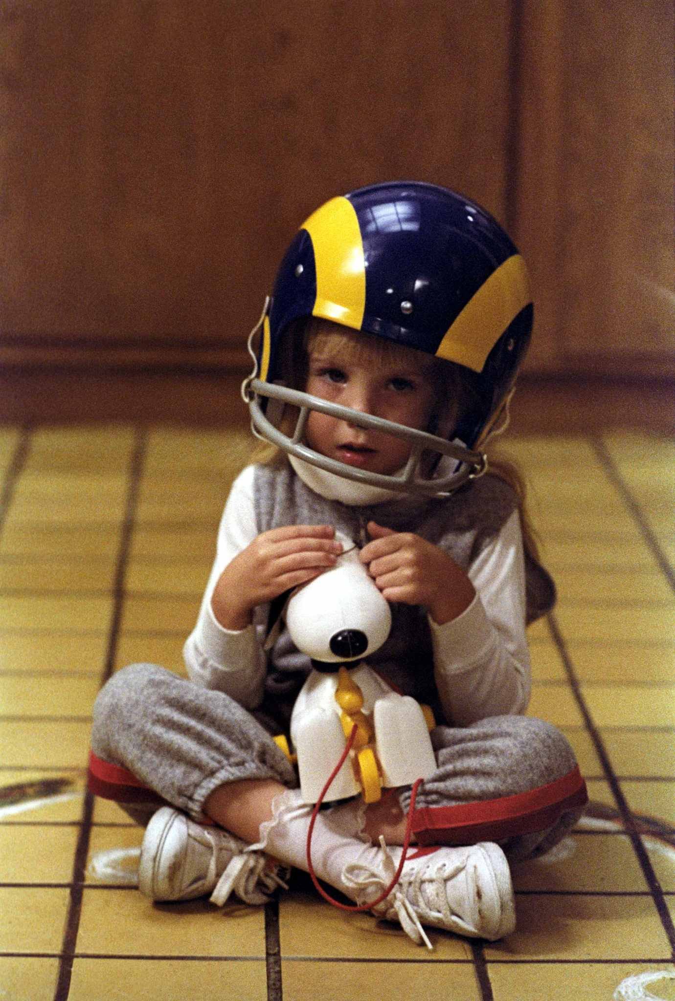 Фото - Полтергейст: 1380x2048 / 455 Кб