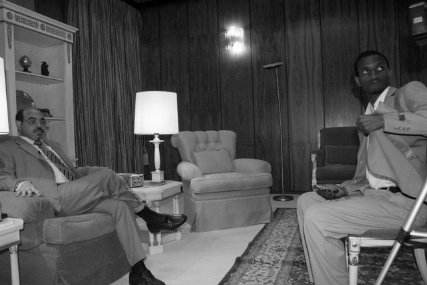 Фото - Motherland: 427x285 / 26 Кб