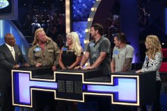 Фото - Celebrity Family Feud: 240x160 / 13 Кб