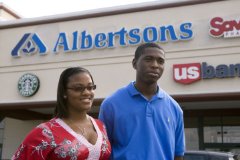 Фото - The Baby Borrowers: 240x160 / 12 Кб