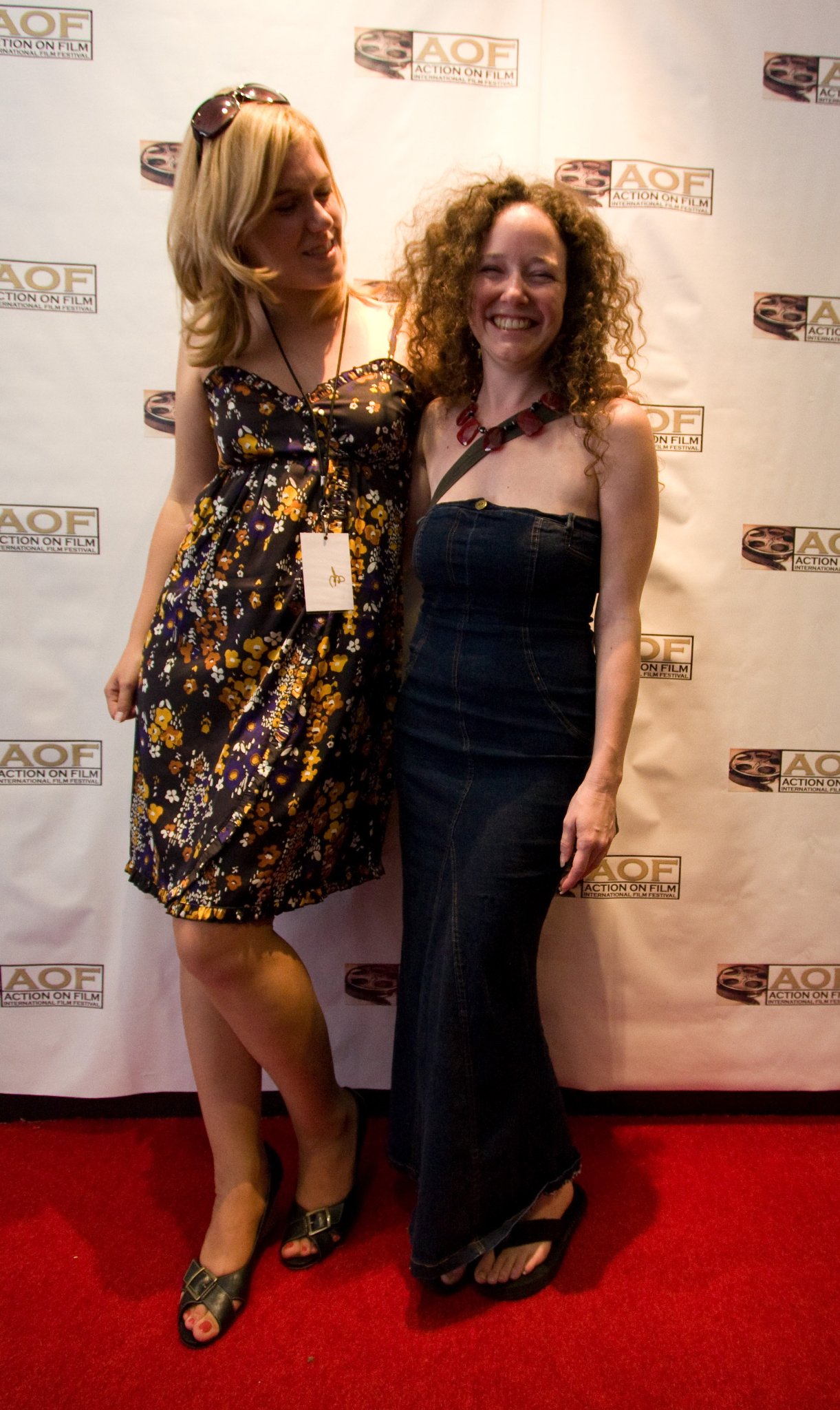 Фото - Swing Vote: What Side Are You On?: 1221x2048 / 374 Кб