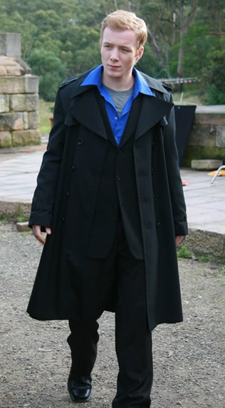 Фото - Possession(s): 316x572 / 39 Кб