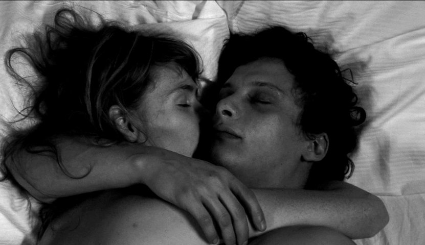 Фото - Four Roses: 831x480 / 56 Кб