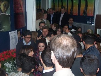 Фото - Woman: 338x254 / 23 Кб