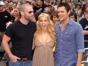 Фото - Придурки из Хаззарда: 301x227 / 21 Кб