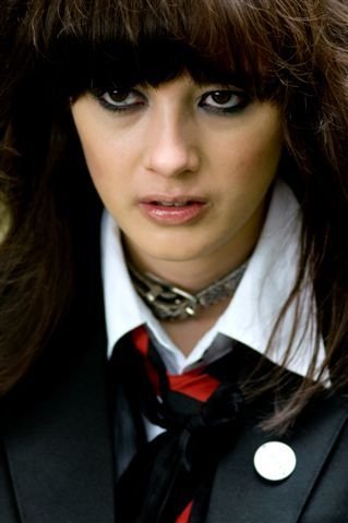 Фото - Истерзанный: 319x480 / 24 Кб