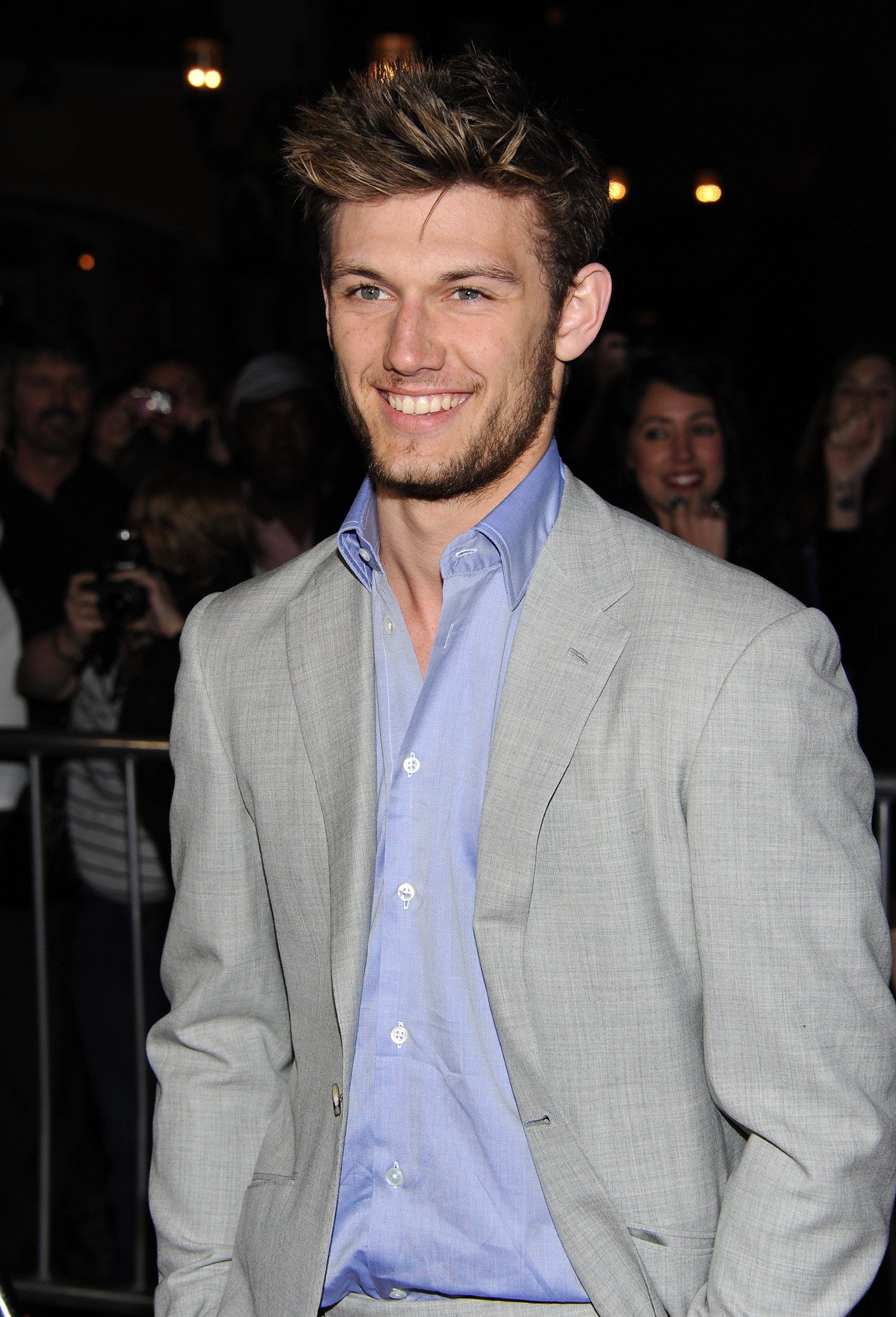 Фото - Страшно красив: 1394x2048 / 559 Кб