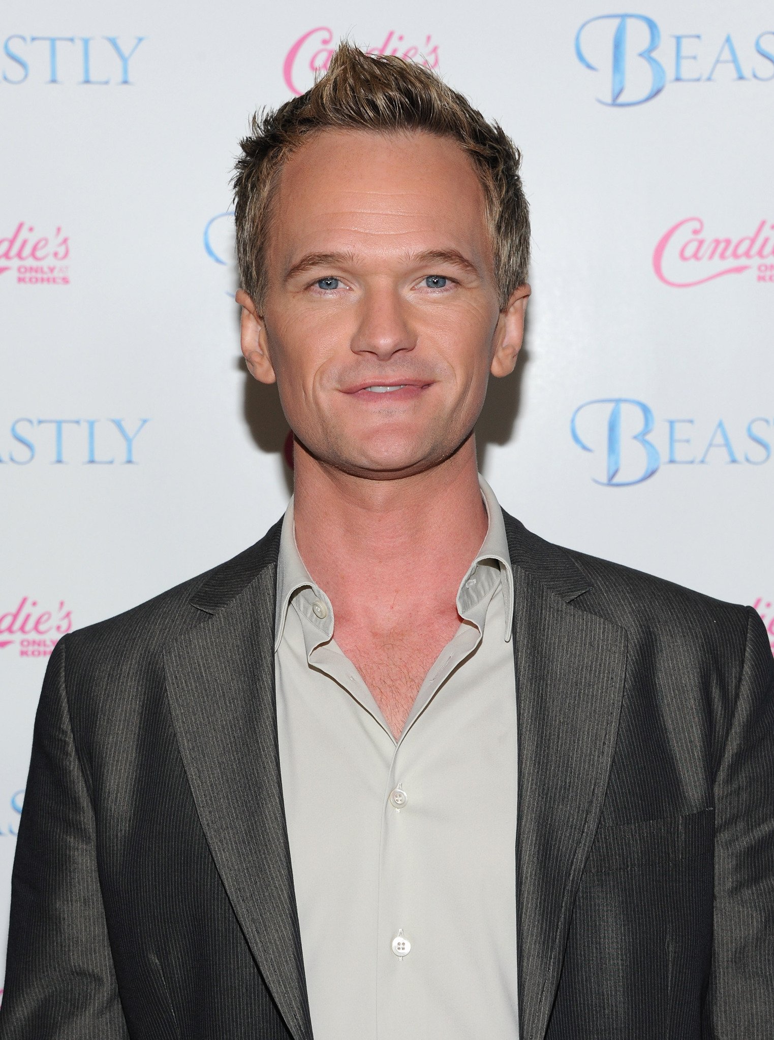 Фото - Страшно красив: 1523x2048 / 570 Кб