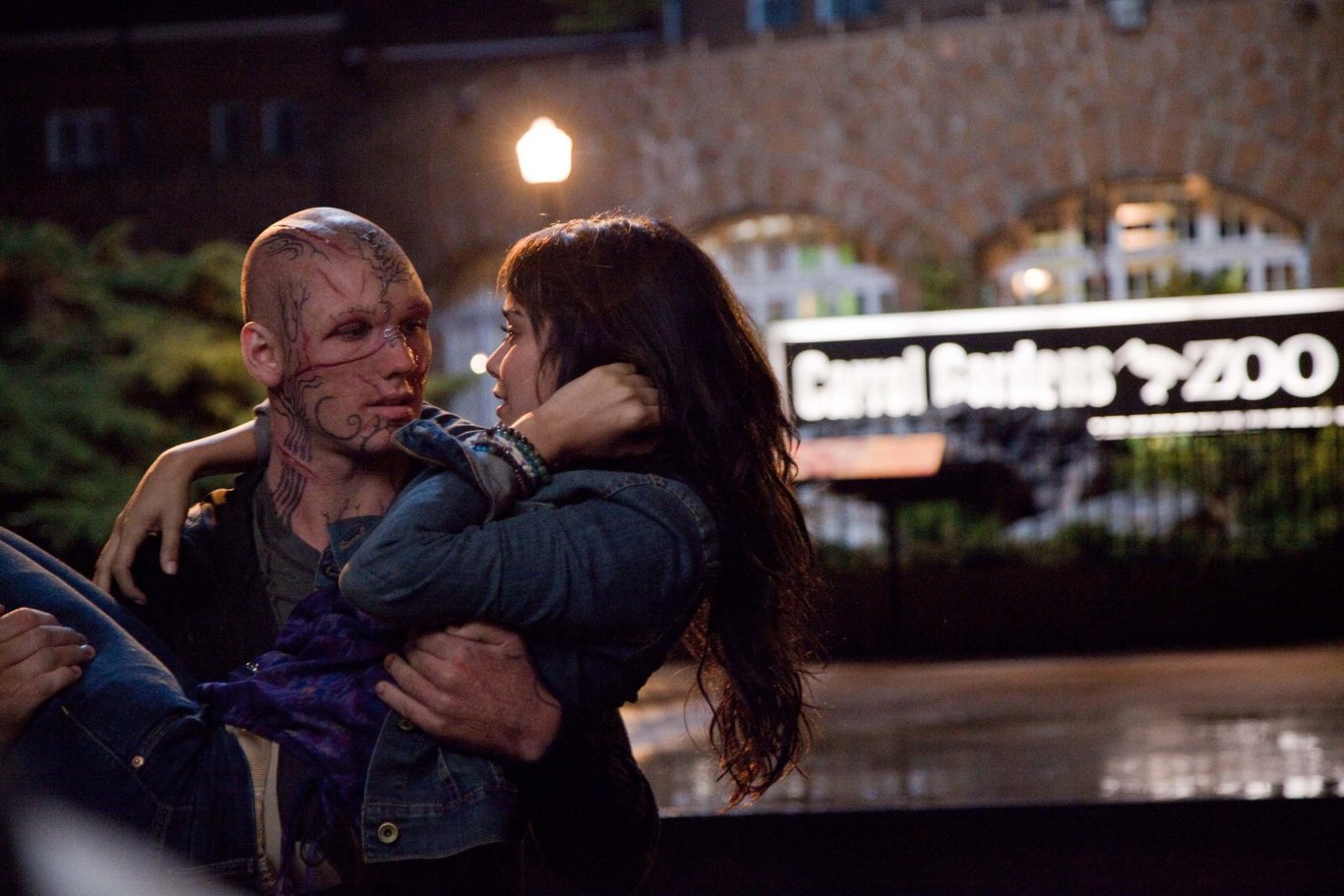 Фото - Страшно красив: 1366x911 / 192 Кб