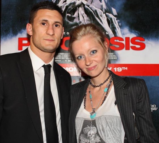 Фото - Psychosis: 560x502 / 54 Кб