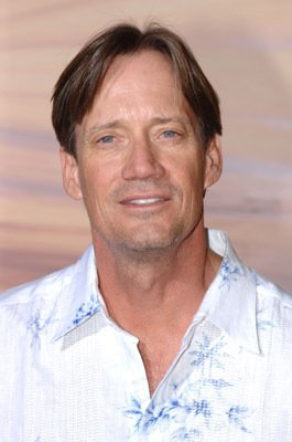 Фото - The Many Strange Stories of Triangle Woman: 265x400 / 19 Кб