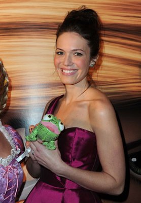 Фото - The Many Strange Stories of Triangle Woman: 278x400 / 25 Кб