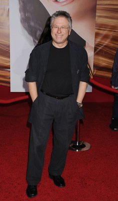 Фото - The Many Strange Stories of Triangle Woman: 236x400 / 17 Кб