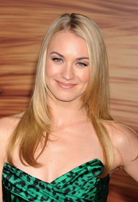 Фото - The Many Strange Stories of Triangle Woman: 272x400 / 23 Кб