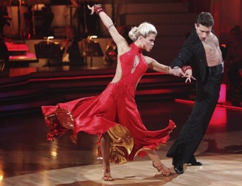 Фото - Танцы со звездами: 493x380 / 36 Кб