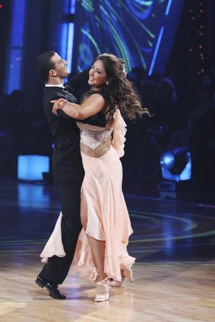 Фото - Танцы со звездами: 427x640 / 41 Кб