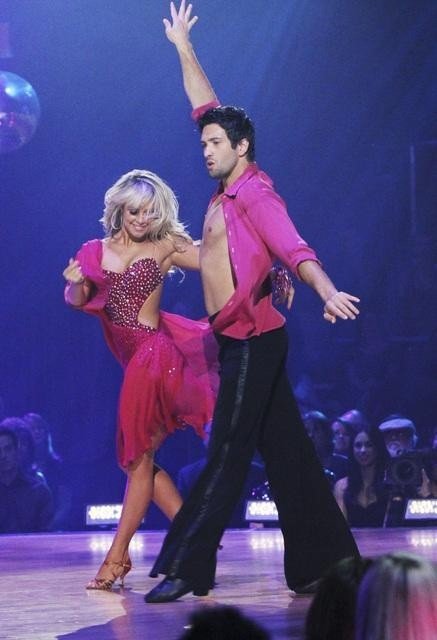 Фото - Танцы со звездами: 437x640 / 42 Кб