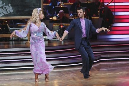 Фото - Танцы со звездами: 427x285 / 33 Кб