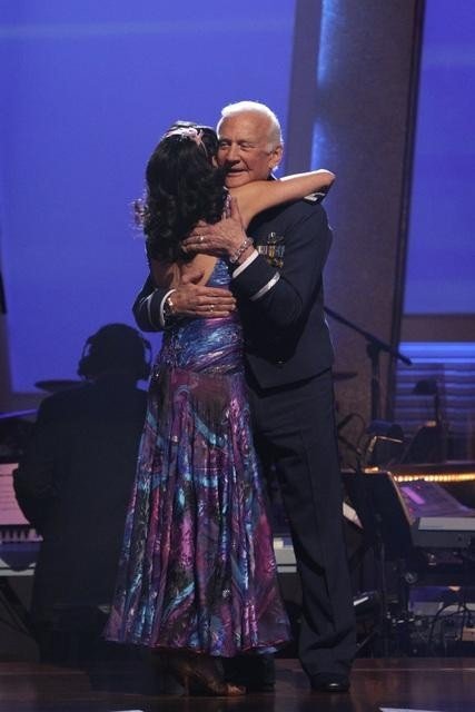 Фото - Танцы со звездами: 427x640 / 38 Кб