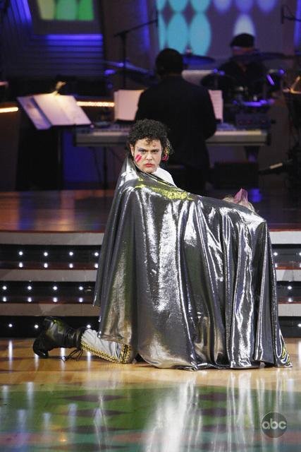 Фото - Танцы со звездами: 427x640 / 56 Кб