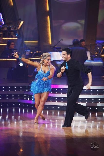 Фото - Танцы со звездами: 427x640 / 47 Кб