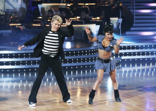 Фото - Танцы со звездами: 498x354 / 45 Кб