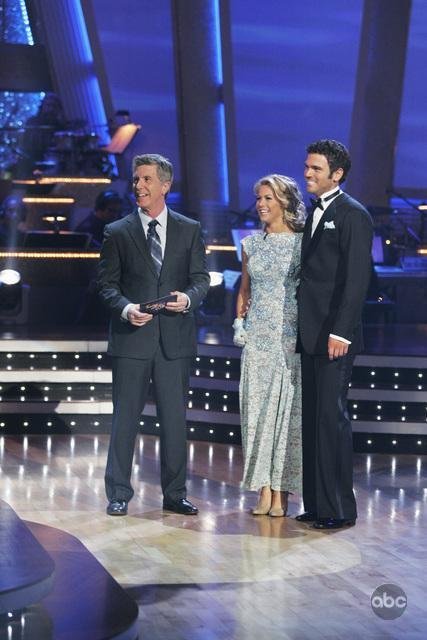 Фото - Танцы со звездами: 427x640 / 52 Кб