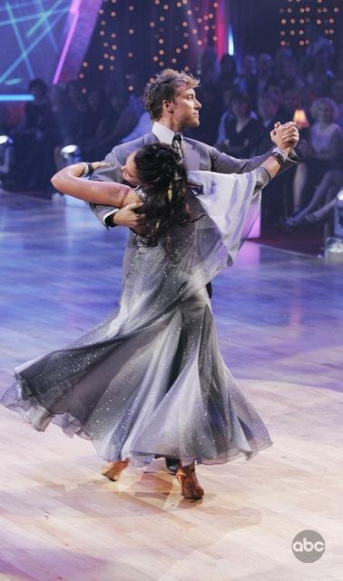 Фото - Танцы со звездами: 378x640 / 47 Кб