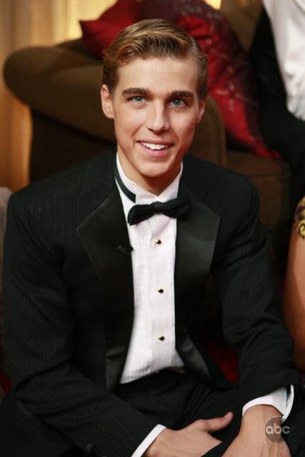 Фото - Танцы со звездами: 427x640 / 32 Кб