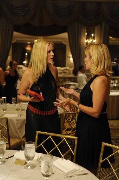 Фото - Настоящие нью-йоркские домохозяйки: 399x600 / 47 Кб