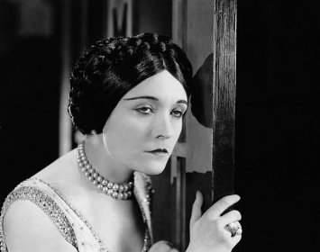 Фото - К востоку от Суэца: 355x280 / 17 Кб