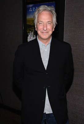 Фото - Удар бутылкой: 274x400 / 14 Кб