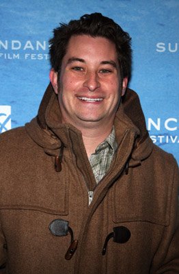 Фото - Удар бутылкой: 262x400 / 26 Кб