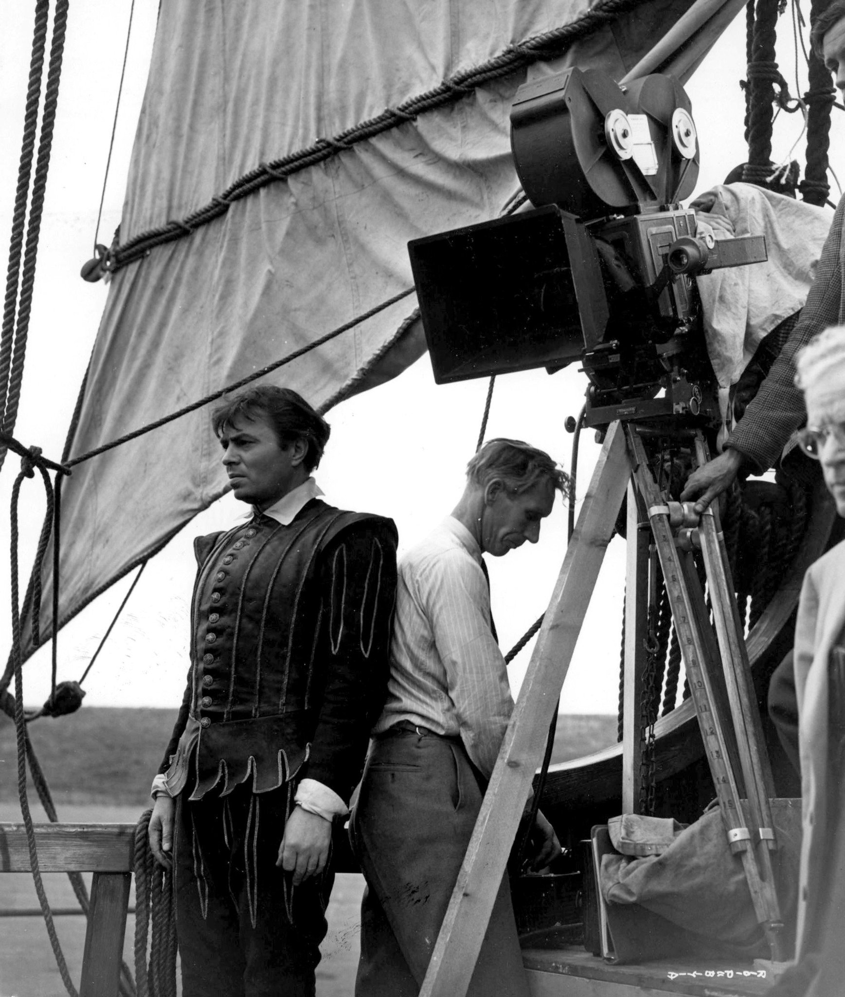 Фото - Пандора и Летучий Голландец: 1737x2048 / 526 Кб