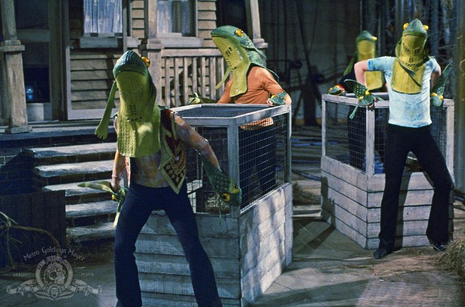 Фото - 200 мотелей: 676x447 / 81 Кб