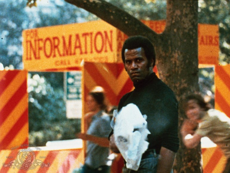 Фото - Беспорядки в Гарлеме: 771x581 / 96 Кб