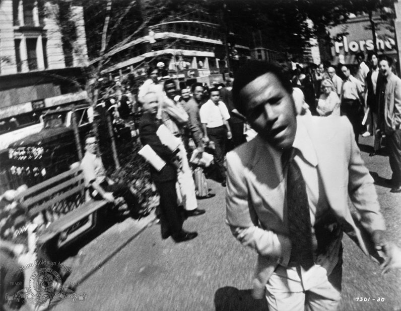 Фото - Беспорядки в Гарлеме: 796x619 / 115 Кб