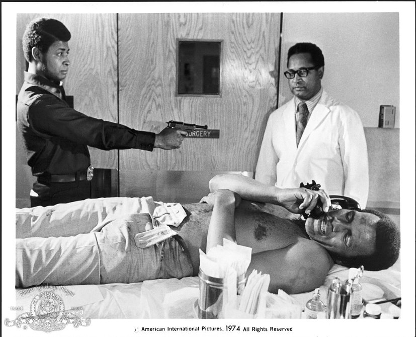 Фото - Беспорядки в Гарлеме: 827x669 / 112 Кб