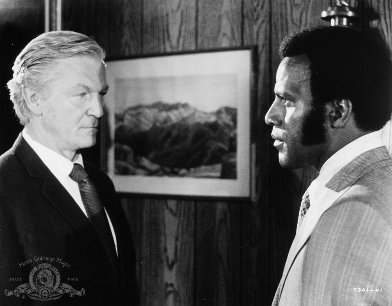 Фото - Беспорядки в Гарлеме: 799x624 / 80 Кб