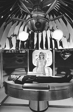 Фото - Бегство Логана: 295x450 / 42 Кб