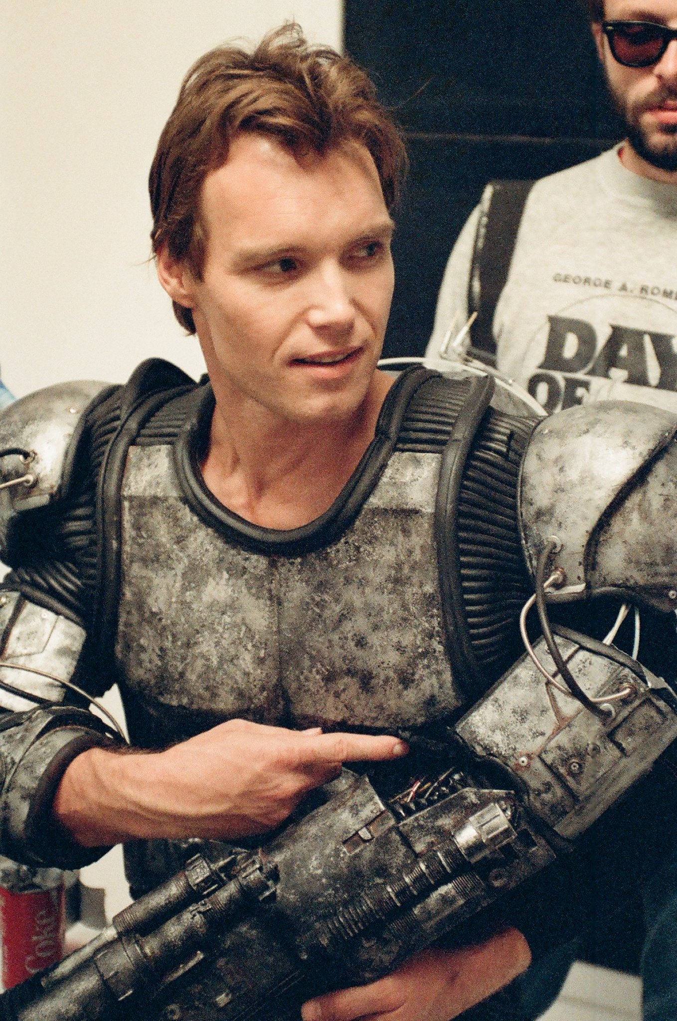 Фото - Механические убийцы: 1358x2048 / 768 Кб