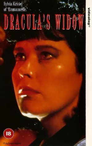 Фото - Вдова Дракулы: 298x475 / 25 Кб