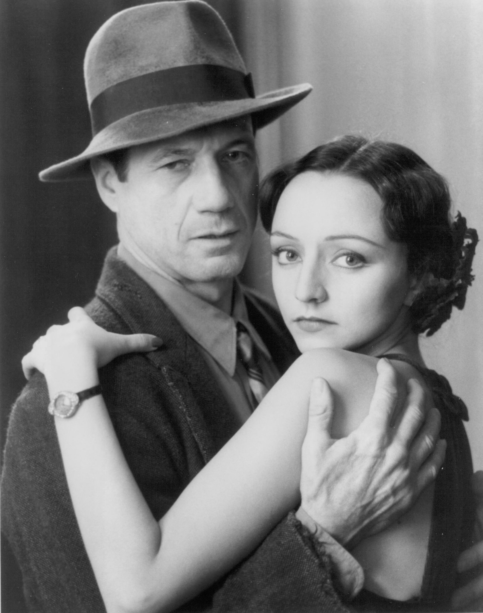 Фото - Генри и Джун: 1615x2048 / 364 Кб